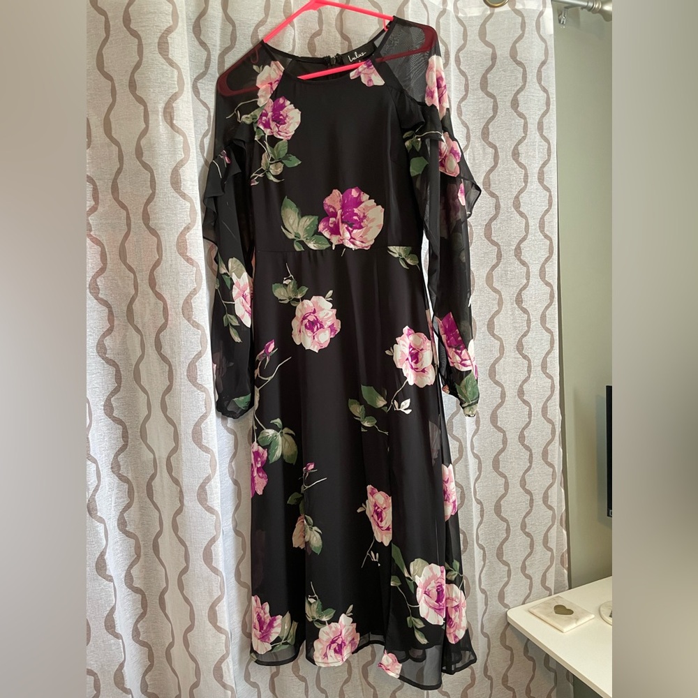 Lulus black floral wedding guest dress, size small